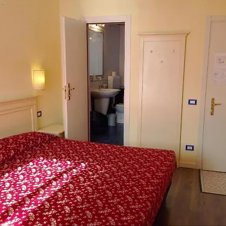 Romantica Hotel 3*