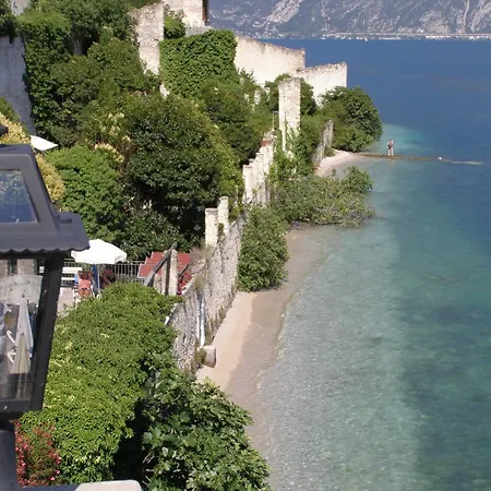 Hotell Romantica Limone sul Garda