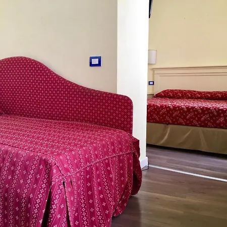 Romantica Hotel 3*