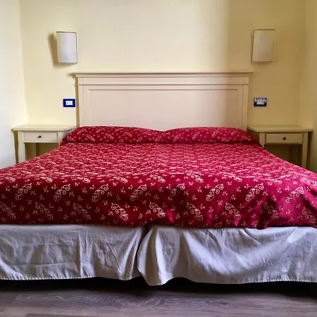 Romantica Hotel Limone sul Garda