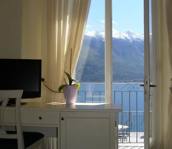Hotel Romantica Limone sul Garda