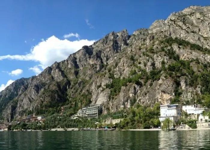 Hotel Romantica Limone sul Garda